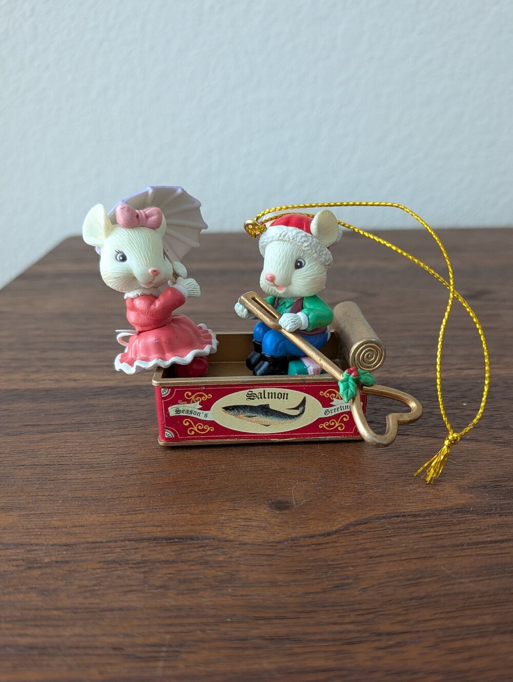 Rare 1997 Lustre Fame Enesco Two Love Mice in Salmon Tin Boat Umbrella Ornament